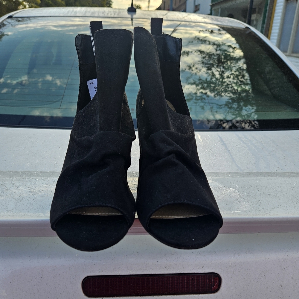Elegant Black Women's Ankle Boots
